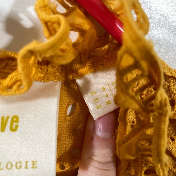 Maeve by Anthropologie Tilly Eyelet Blouse Sz 4 Sunflower Yellow - Picture 7 of 10
